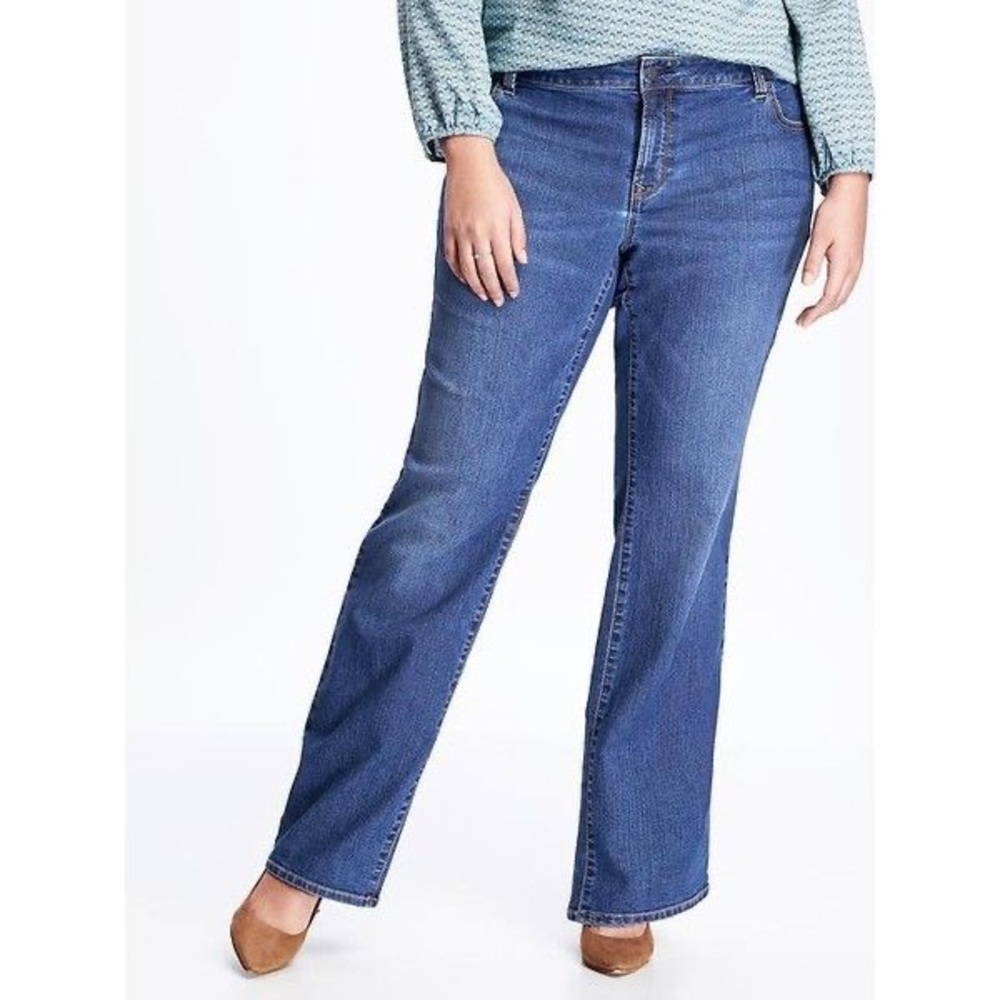 Old Navy Original Mid-Rise Diva Bootcut Jeans